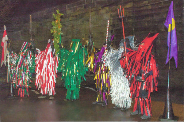 Long Company Mummers at Golden Lion, Todmorden