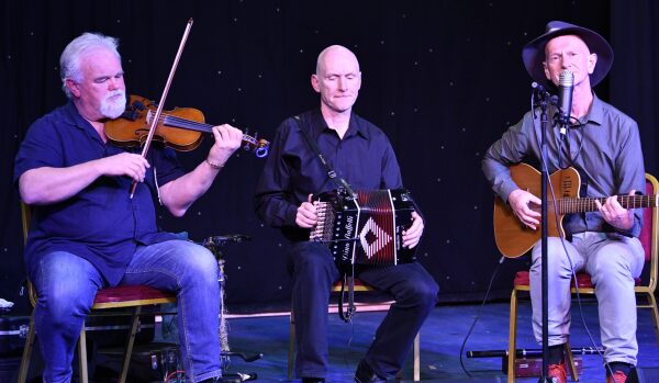 Ryburn Folk Club – Róisín Bán